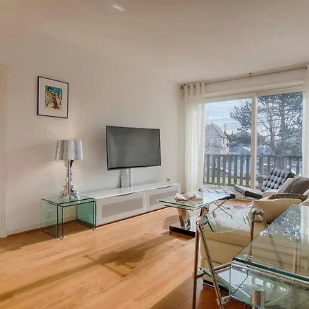 La Normande - One Bedroom Apartmán *